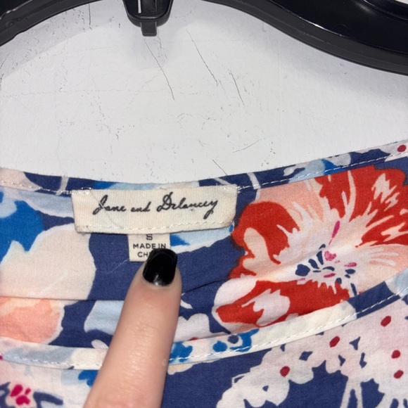 Jane & Delancey Cotton Floral Bell Sleeve Top Size Small - Picture 4 of 6